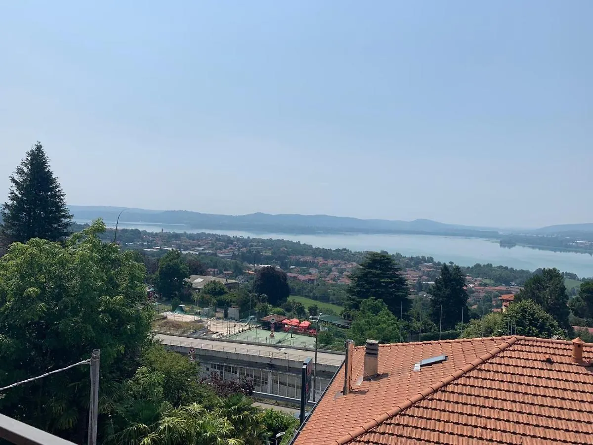 Suite Belvedere Comerio 0*,  Italie